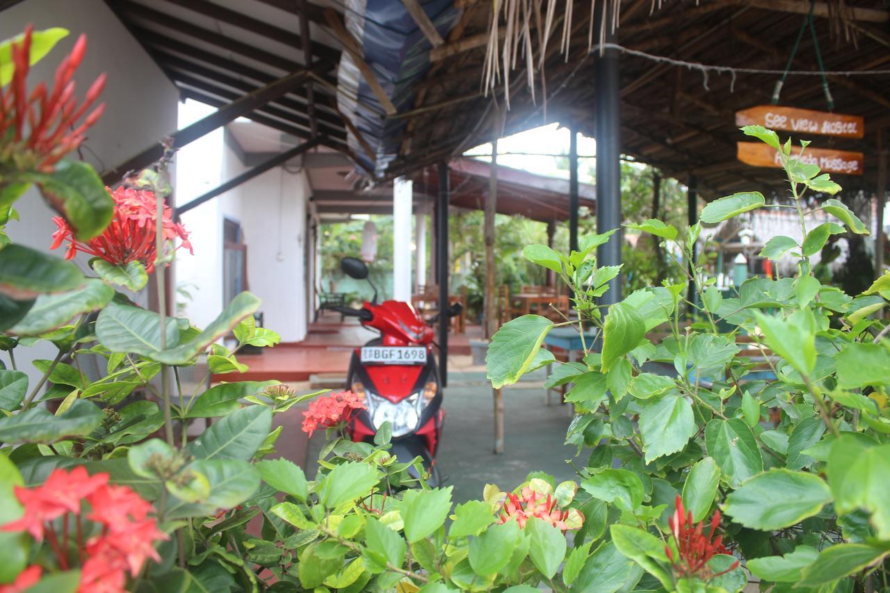 Julie Guest House Tangalle Exterior foto